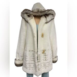 Penmans Elegant Cream Teddy Jacket with Fur Accents Size M